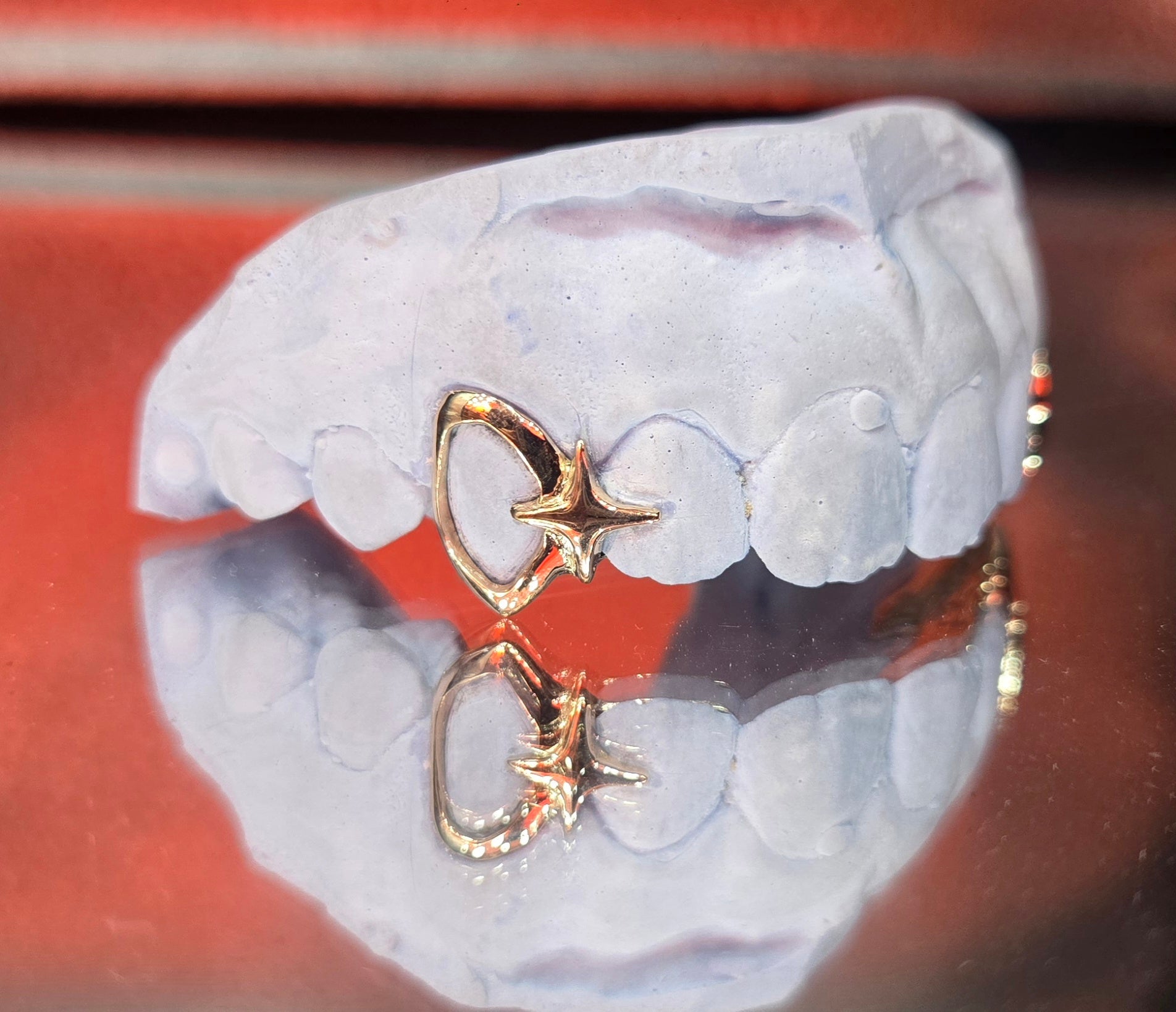 10K Yellow Gold Star Fang Grill Set